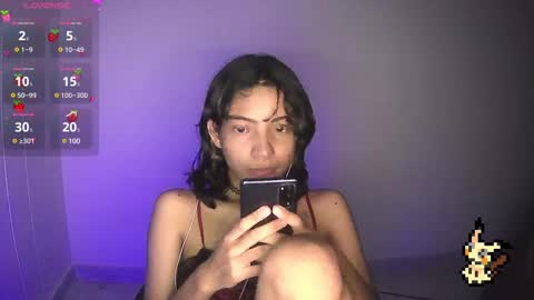 Snapshot of helia_n_amy chatting on February 13, 7:56 am Helia Transfem and Amy online show from February 13, 7:56 am