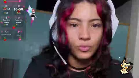 Snapshot of helia_n_amy chatting on September 23, 1:03 pm Helia Transfem and Amy online show from September 23, 1:03 pm