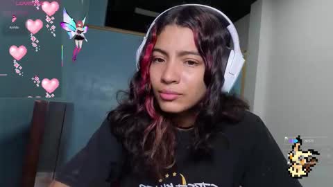 Snapshot of helia_n_amy chatting on October 20, 5:24 pm Helia Transfem and Amy online show from October 20, 5:24 pm