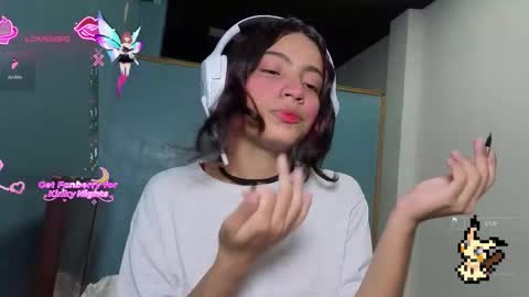 Snapshot of helia_n_amy chatting on October 26, 11:09 pm Helia Transfem and Amy online show from October 26, 11:09 pm