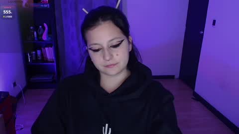 Snapshot of hell_dancer_ chatting on January 24, 11:12 pm Lexa online show from January 24, 11:12 pm