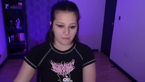 Snapshot of hell_dancer_ chatting on February 7, 2:29 am Lexa online show from February 7, 2:29 am