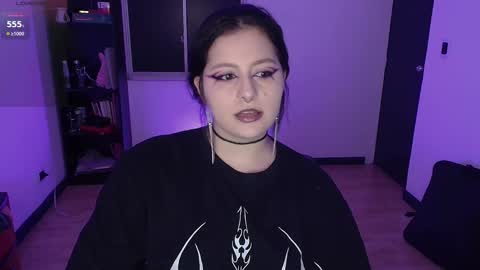 Snapshot of hell_dancer_ chatting on March 10, 11:27 pm Lexa online show from March 10, 11:27 pm