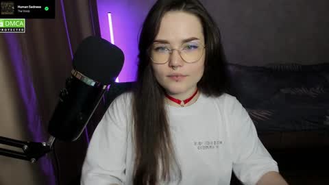 Red online show from December 9, 8:01 pm