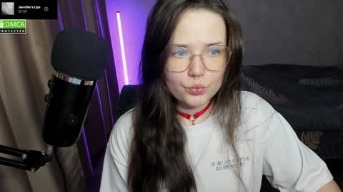 Red online show from December 17, 6:53 pm