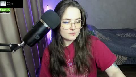 Red online show from December 20, 9:50 pm