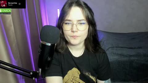 Red online show from February 2, 9:56 pm