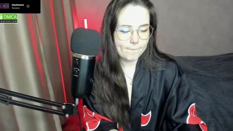 Red online show from February 25, 9:57 pm