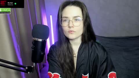 Red online show from February 26, 6:11 pm