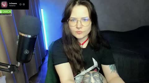 Red online show from September 16, 6:42 pm