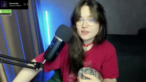 Red online show from September 23, 6:44 pm