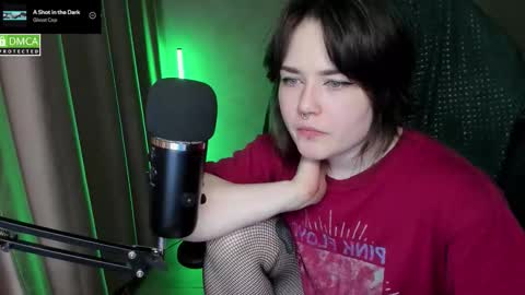 Snapshot of hell_hotline chatting on February 19, 9:00 pm Red online show from February 19, 9:00 pm