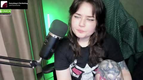 Snapshot of hell_hotline chatting on March 11, 8:37 pm Red online show from March 11, 8:37 pm