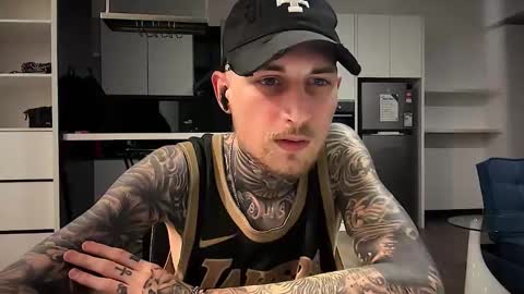 hellacozy online show from February 9, 1:37 pm