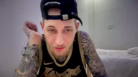 Snapshot of hellacozy chatting on March 21, 8:19 am hellacozy online show from March 21, 8:19 am