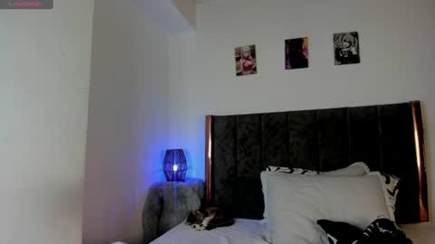 Snapshot of helldy_666 chatting on July 18, 6:23 pm helldy_666 online show from July 18, 6:23 pm