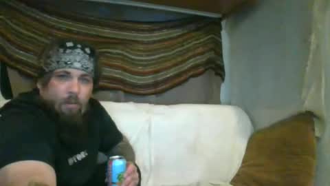 Snapshot of hellelandshadow chatting on April 12, 2:49 am hellelandshadow online show from April 12, 2:49 am