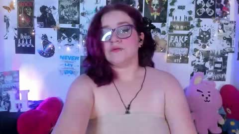 Snapshot of hellen21rose chatting on March 10, 4:50 am hellen online show from March 10, 4:50 am
