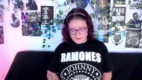 hellen online show from July 10, 7:34 am