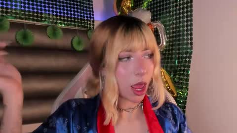 Snapshot of hellen__smith_ chatting on March 18, 8:56 pm hellen__smith_ online show from March 18, 8:56 pm