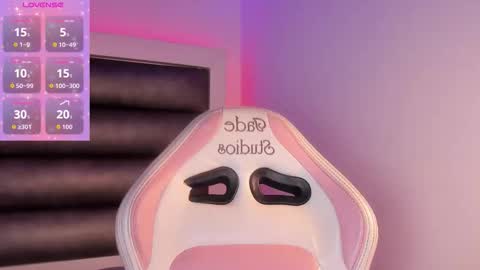 Snapshot of hellen__smith_ chatting on March 27, 8:30 pm hellen__smith_ online show from March 27, 8:30 pm