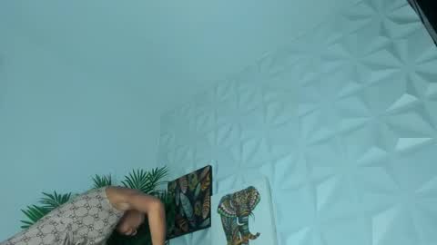 Snapshot of hellen_sky_ chatting on June 5, 7:08 pm hellen online show from June 5, 7:08 pm