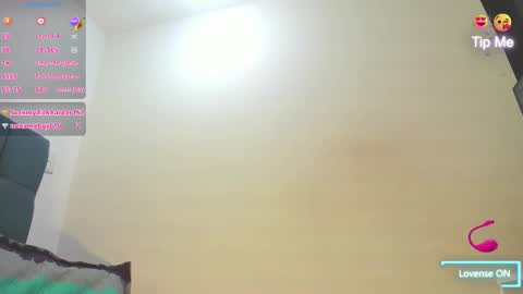 Snapshot of hellen_starx chatting on February 14, 12:09 am hellen_starx online show from February 14, 12:09 am