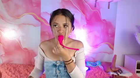 Hellen lopez online show from June 12, 10:19 pm
