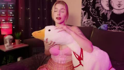 HellenHorny online show from January 27, 12:37 pm