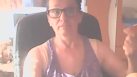 hellenmarie online show from June 30, 5:19 am