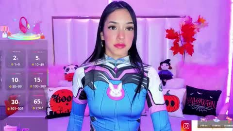 Hellen Paris online show from October 7, 5:15 am