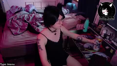 Hayley online show from June 22, 2:35 am