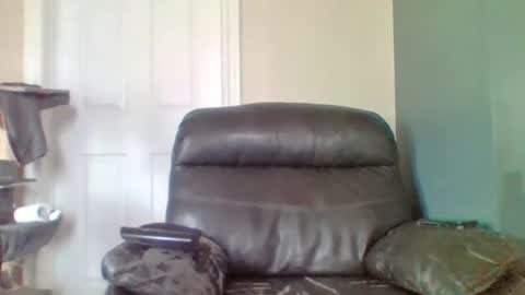 Snapshot of hellflow chatting on April 2, 2:15 pm hellflow online show from April 2, 2:15 pm