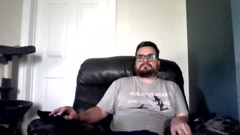 Snapshot of hellflow chatting on August 1, 4:17 pm hellflow online show from August 1, 4:17 pm