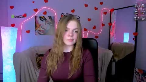 Helli online show from February 21, 8:43 pm