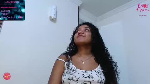 Snapshot of hello_candy chatting on February 12, 2:24 am Candy online show from February 12, 2:24 am