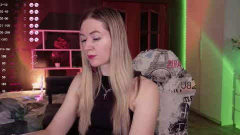 Alisia  Monday to Friday from 10 am to 4 pm GMT 2 online show from November 24, 8:25 am