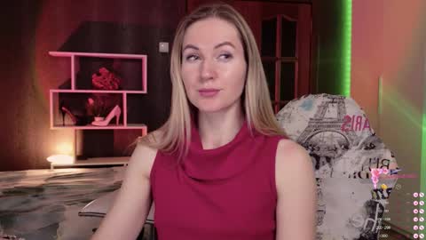 Alisia  Monday to Friday from 10 am to 4 pm GMT 2 online show from December 2, 8:08 am