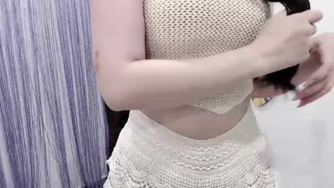Snapshot of hellokitty_sexy chatting on May 23, 12:05 am hellokitty_sexy online show from May 23, 12:05 am