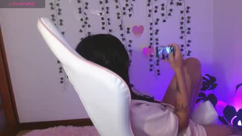 hellokitty_valery1 online show from July 25, 5:16 am
