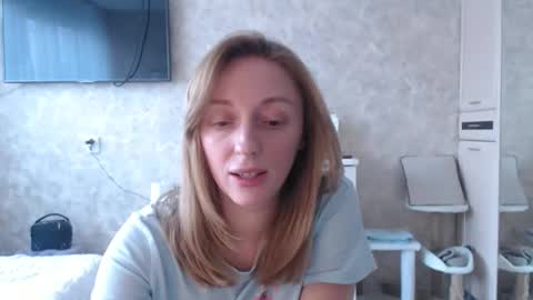 Snapshot of hellokittykaty chatting on March 3, 6:30 am Victory online show from March 3, 6:30 am