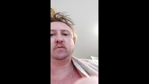 HelloYou online show from February 5, 10:25 pm