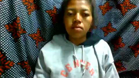 henitsaldy online show from July 7, 10:36 pm