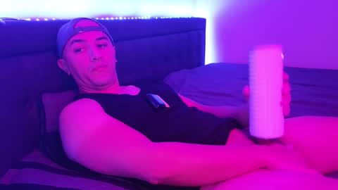 HENNIDRIP online show from November 20, 4:29 pm