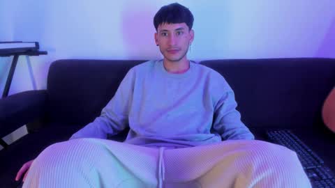 henrik_senn online show from January 11, 11:15 am