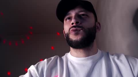 HenryAxe online show from November 26, 11:50 pm