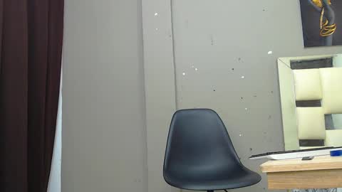 HERA online show from December 4, 2:20 am