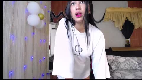 HERA online show from December 22, 8:06 pm