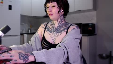 Snapshot of herbal_helpmepls chatting on January 25, 11:00 pm dirty Diana online show from January 25, 11:00 pm