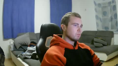 John Pearl online show from December 18, 6:14 pm